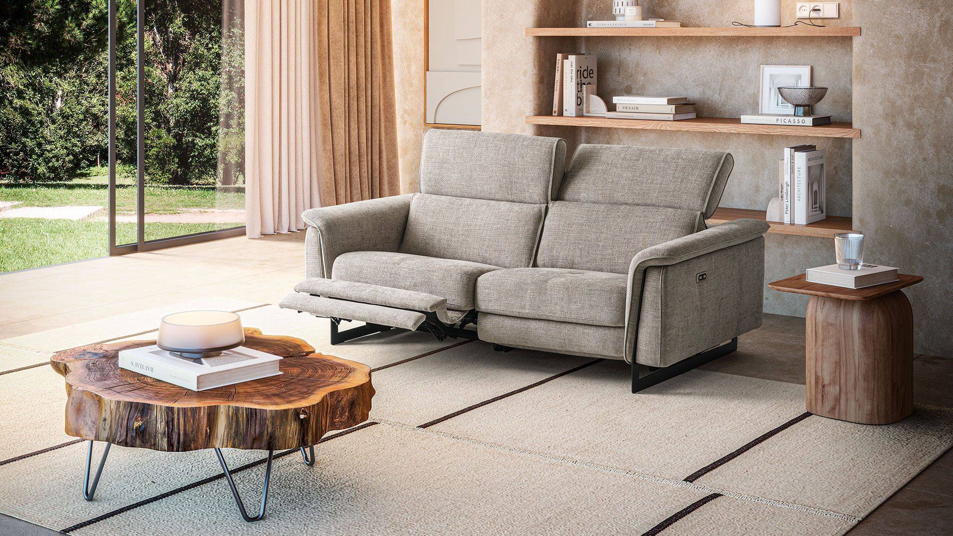 sofá fixo e relax em tecido ou pele